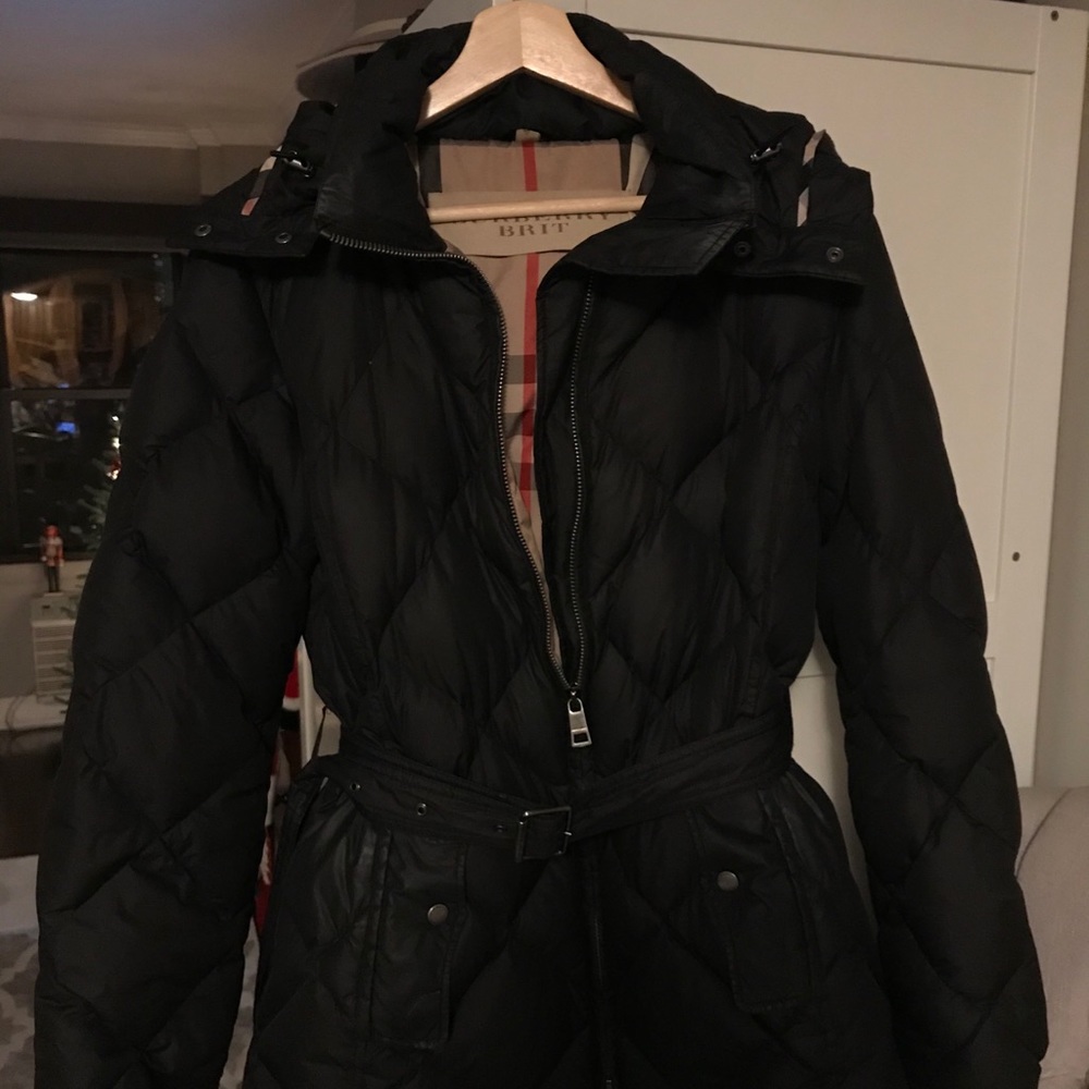 ⭐️Burberry Brit Belted Puffer Jacket⭐️